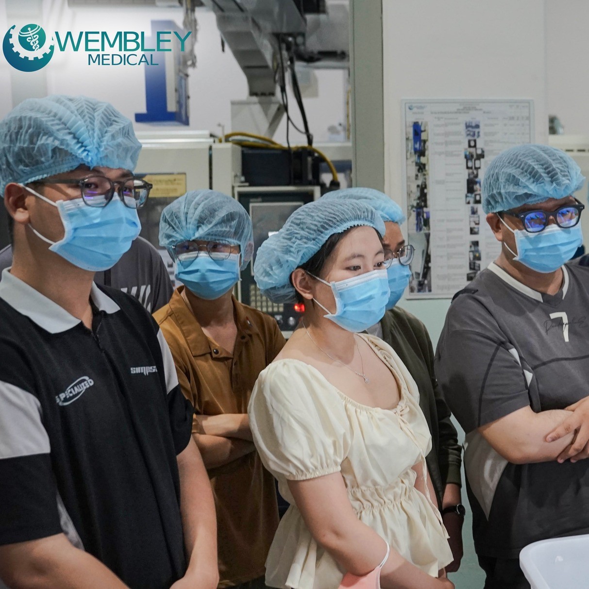 Sinh viên Trường Đại học Quốc tế TP.HCM "check-in" tại Nhà máy WEMBLEY MEDICAL